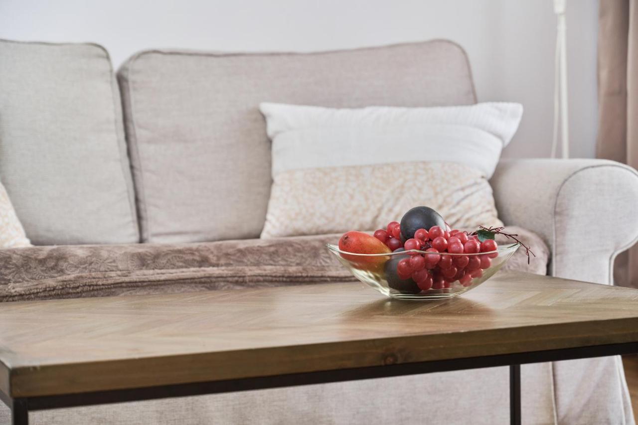 Apartment Dmowskiego Kepa Mieszczanska By Renters *