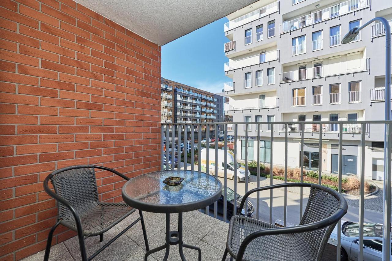 Dmowskiego Kepa Mieszczanska By Renters * Wroclaw