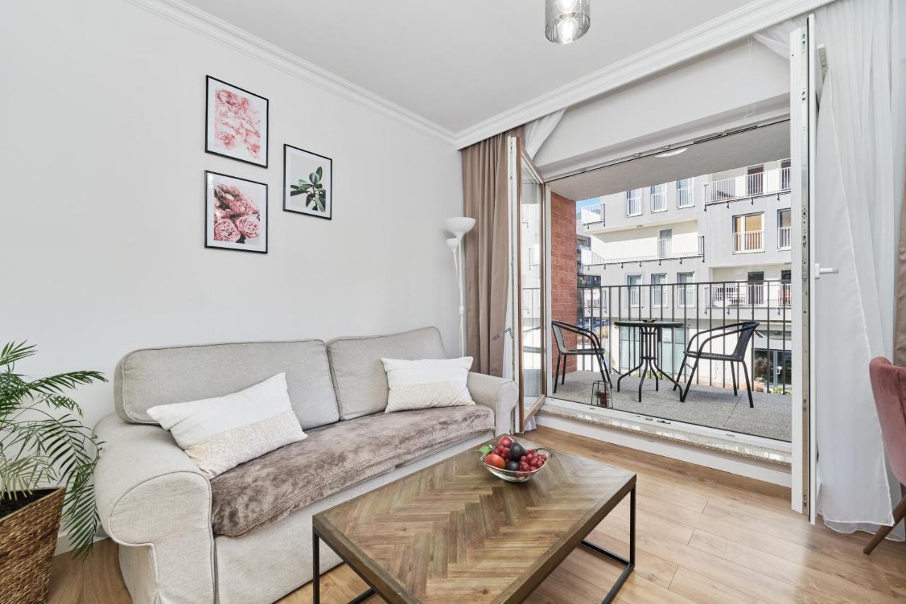 Apartment Dmowskiego Kepa Mieszczanska By Renters