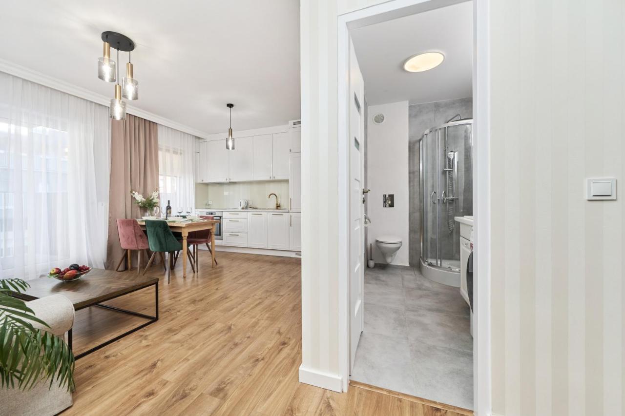 Dmowskiego Kepa Mieszczanska By Renters * Wroclaw