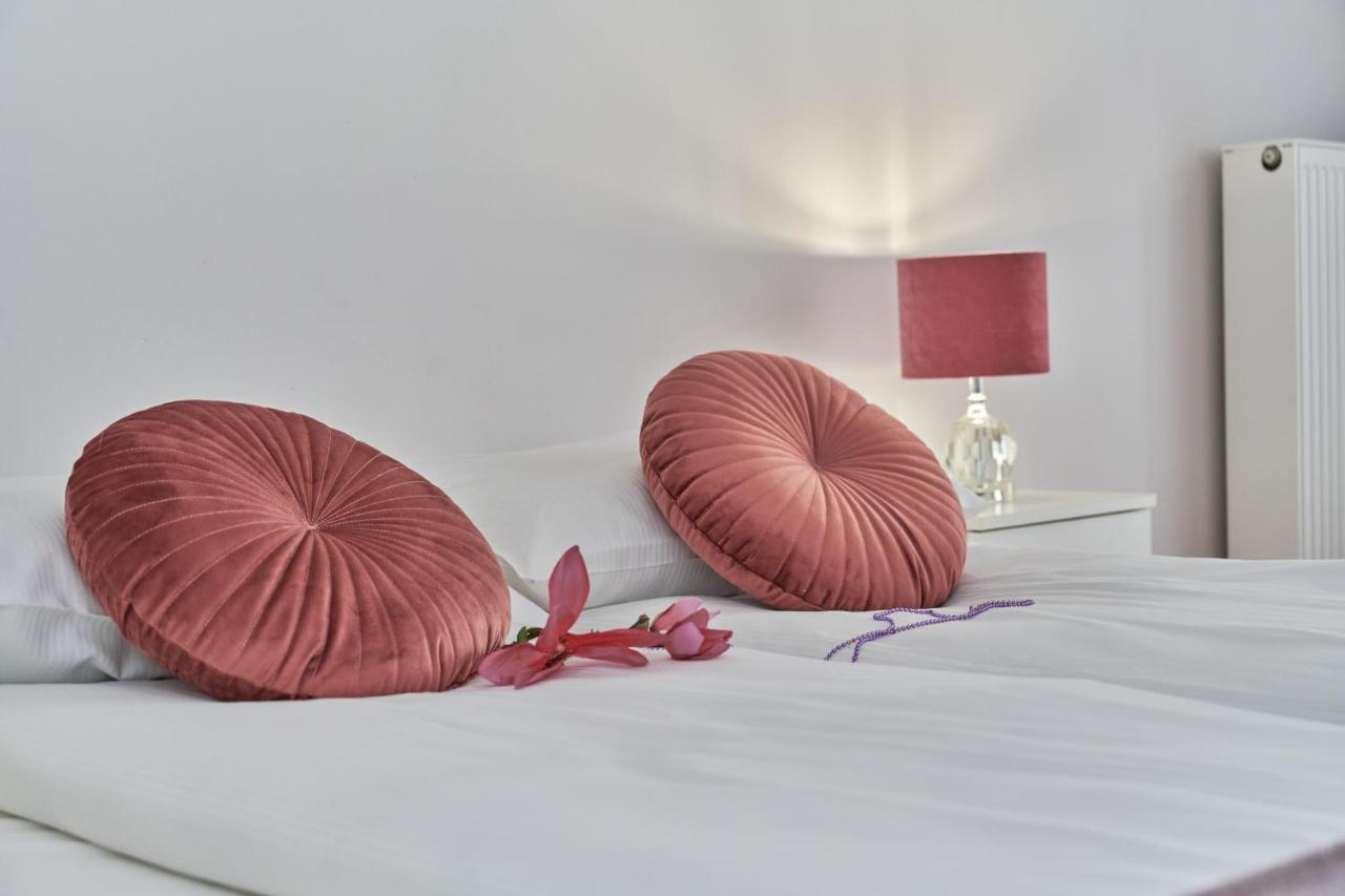 Apartment Dmowskiego Kepa Mieszczanska By Renters Wroclaw